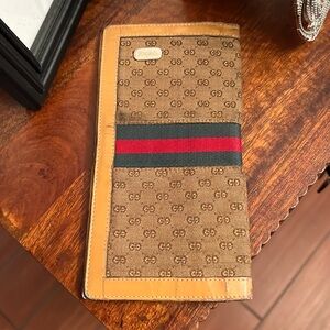 Vintage authentic Gucci wallet